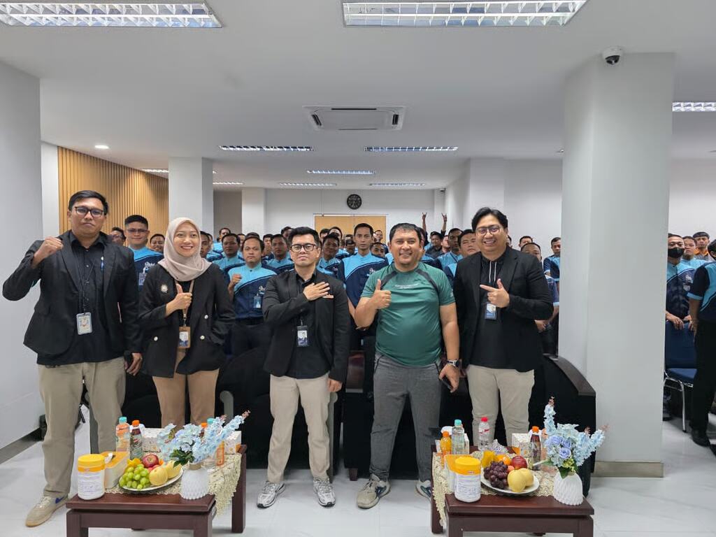 BRI Branch Office Otista Region 6/Jakarta 1 dan BKS Tingkatkan Standar Layanan, Gelar Training Service Excellence untuk Seluruh Petugas Layanan Kantor
